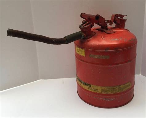 RED GAS CAN Vintage Gas can 5 Gal gas can | Etsy