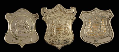 Lot Detail - LOT OF 3: PHILADELPHIA POLICE BADGES