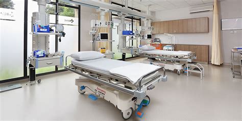 Emergency-Department---The-beds-and-medical-equipment — BIMC Hospital Bali