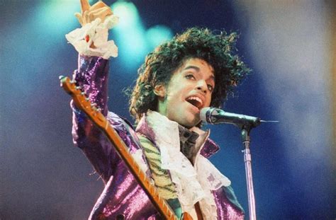 10 Best Prince Songs of All Time - Singersroom.com