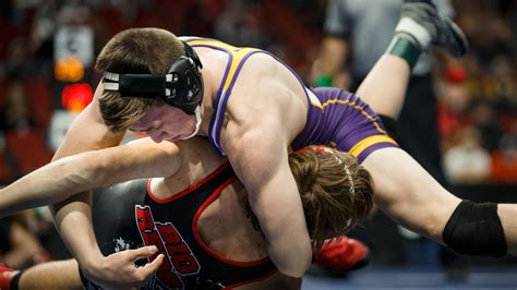 Iowa high school wrestling: Live updates from Day 1 of 2021 state ...