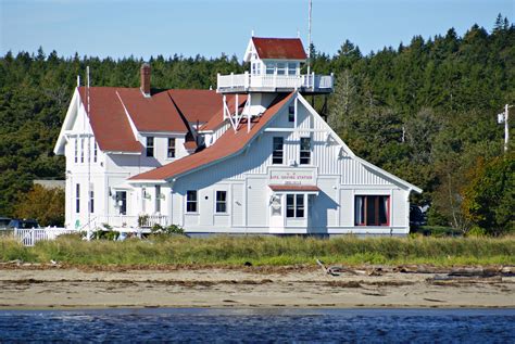 Popham Beach Life Saving Station - LighthouseGuy Photo's & Gifts