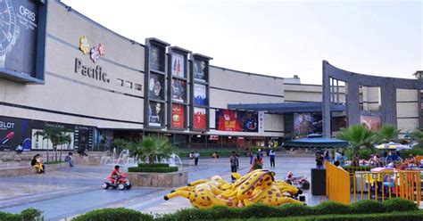 Top Shopping Malls In Delhi NCR To Unleash Your Shopping Spree | LBB