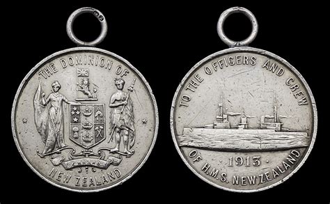 453 - Medal for the Crew of H.M.S. New Zealand 1913, silver, hallmark...