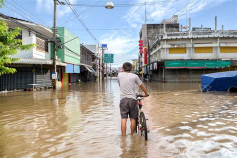 How You Can Use Crowdfunding for Natural Disasters