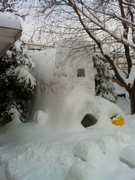 Massive Snow Fort With 3 Floors! | Snow fort, Cool forts, Snow