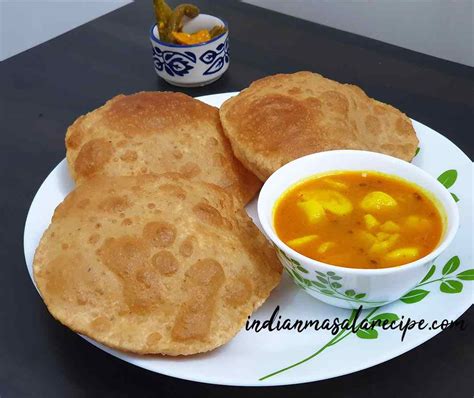 Rassedar Aloo Poori Recipe | Aloo Poori Recipe - Indian Masala Recipe