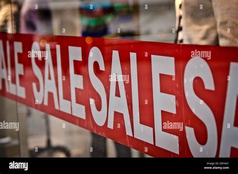 Sale high street Stock Photo - Alamy