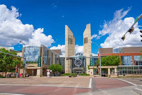 Everything You Need To Know About MacEwan University - Campus Guides