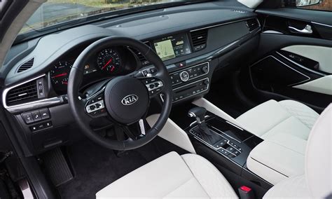 2017 Kia Cadenza Pros and Cons at TrueDelta: 2017 Kia Cadenza Review by ...