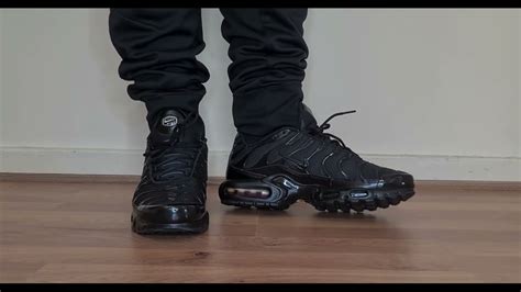 NIKE AIR MAX PLUS TRIPLE BLACK NIKE TN TRIPLE BLACK ON FOOT - YouTube