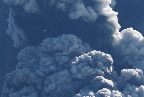 Artists in Rome: Volcanic Ash Cloud