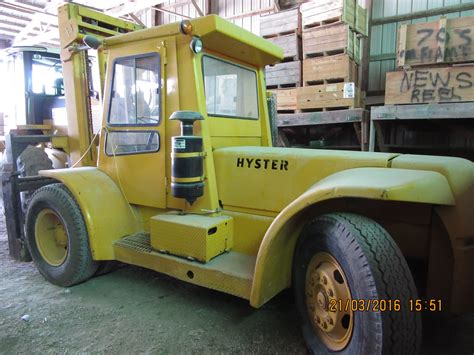 Old Hyster forklift truck | Construction equipment, Green tractors ...