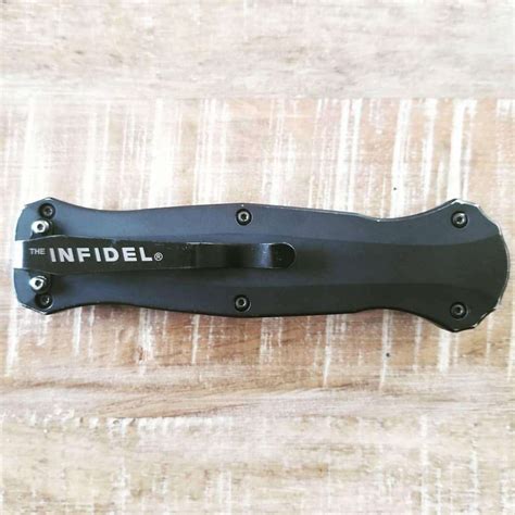 Benchmade Infidel Review: A High-End Out-the-Front Knife with a ...