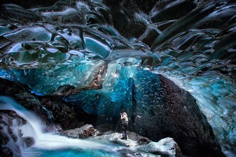 Grotte de glace avec vols inclus depuis Reykjavik | Guide... | Iceland ...