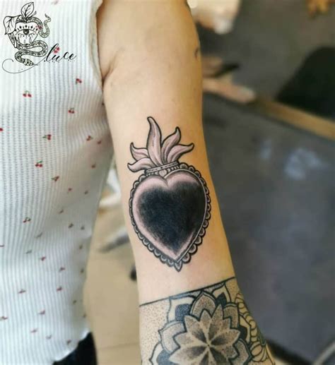 99 Wild Black Heart Tattoo Ideas