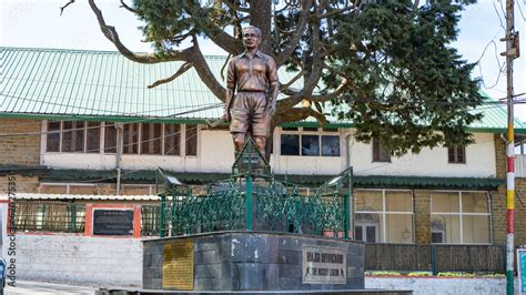 Major Dhyan Chand Statue located at the famous Heritage market of ...