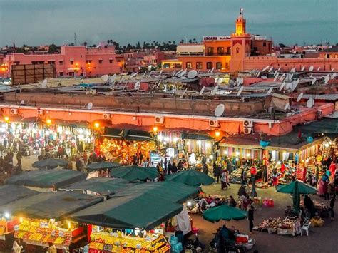 The Medina of Marrakech secrets through its labyrinths and its famous ...