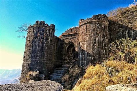 Sinhagad Fort - Pune - Connecting Traveller