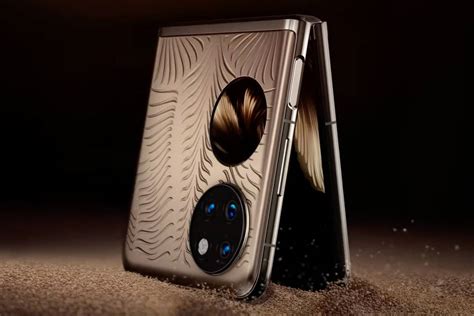 Huawei P50 Pocket is a luxury flagship flip phone