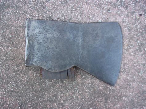 VINTAGE COUNCIL TOOL CO AXE HEAD -- Antique Price Guide Details Page