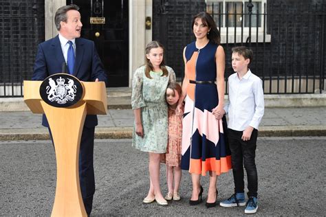 David Cameron pays tribute to wife Samantha and says goodbye to Number ...