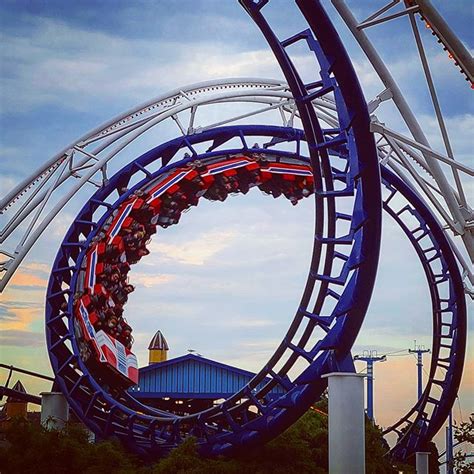 [Corkscrew, Cedar Point] : r/rollercoasters