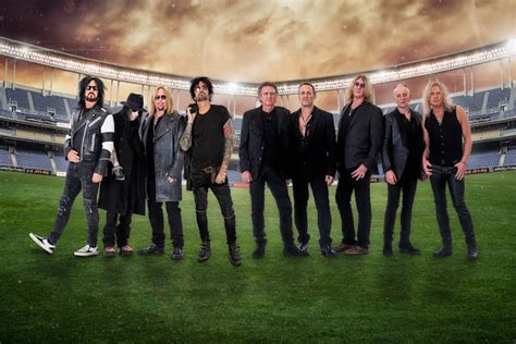 MOTLEY CRUE & DEF LEPPARD To Team Up Again For World Tour In 2023