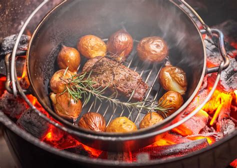 How to Cook With a Dutch Oven When Camping in a Fire