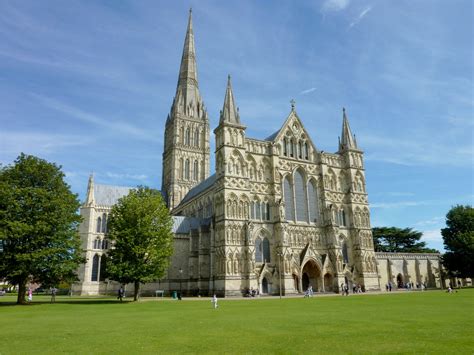 Printable Building Models Salisbury Cathedral