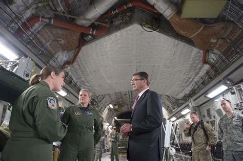 Secretary of defense visits JBLM | Article | The United States Army