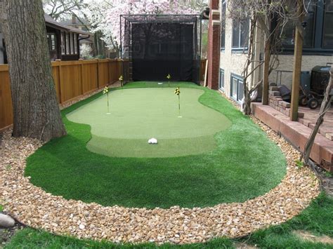 Backyard Putting Green | home design kansas city