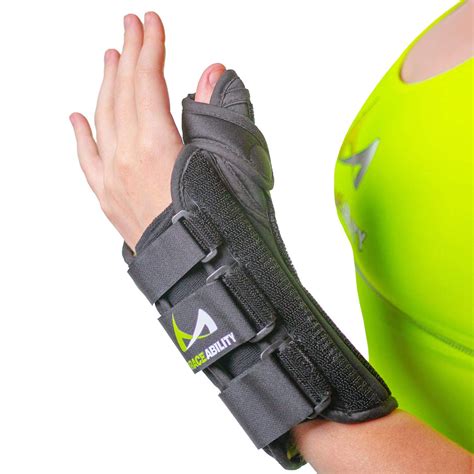 BraceAbility Thumb & Wrist Tendonitis Splint | Immobilizes Thumb Joint ...