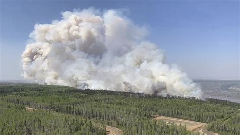 Uncontrolled wildfires cause evacuations in western Canada: NPR