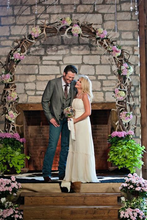 Blake Shelton Miranda Lambert Wedding Photos - Nelli Corette