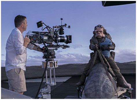 THE MANDALORIAN Behind The Scenes Images Reveal Jaw-Dropping Camera ...