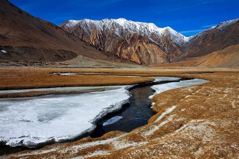 Ladakh – Winter Landscape – Musings of a Wandering Mind