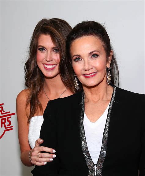 Lynda Carter puckers up to pretty daughter at 'Super Troopers 2' premiere