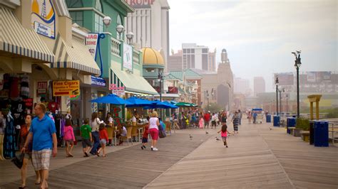 Atlantic City Boardwalk, Atlantic City Vacation Rentals: house rentals ...