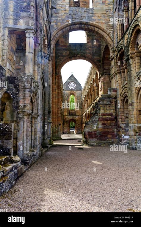 Jedburgh Abbey Ruins, Scotland Stock Photo - Alamy