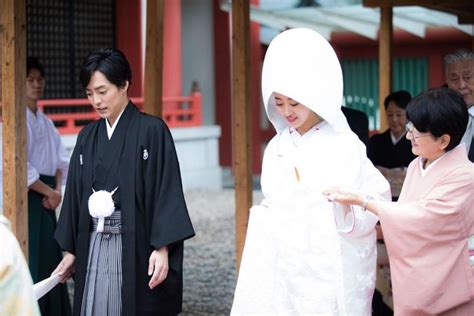 You Can Expect These 6 Customs at a Traditional Japanese Wedding ...