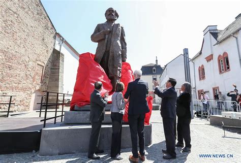 China-donated statue of Karl Marx unveiled in Germany's Trier - Xinhua ...