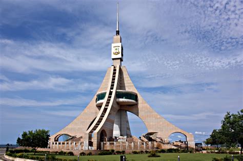 A Visit to Bata, Equatorial Guinea’s Largest City - Me gusta volar