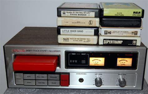 8-Track Player/ Recorder with 8 Tapes