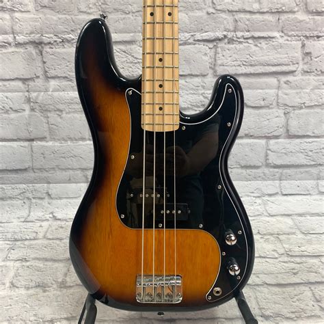 Squier Affinity P Bass Sunburst - Evolution Music