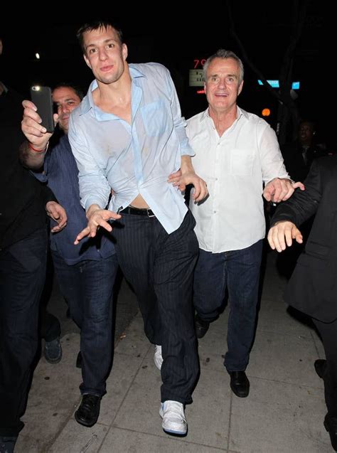 11 Photos Of Rob Gronkowski That Make It Seem Like He'd Be Fun To Party ...