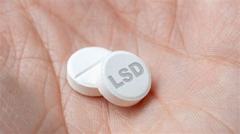 A woman took 550 times the usual dose of LSD, with surprisingly ...