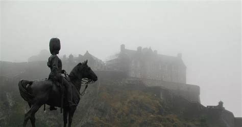 Spooky sightings at Edinburgh Castle and the ghosts that are claimed to ...