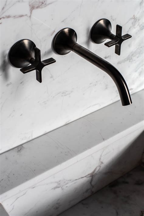 Luxury faucet VAIA | Luxury bathroom faucets, Bathroom design black ...