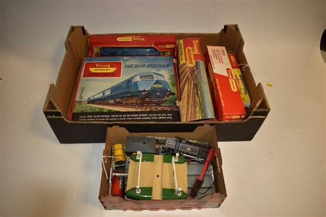 Lot 174 - Triang train set